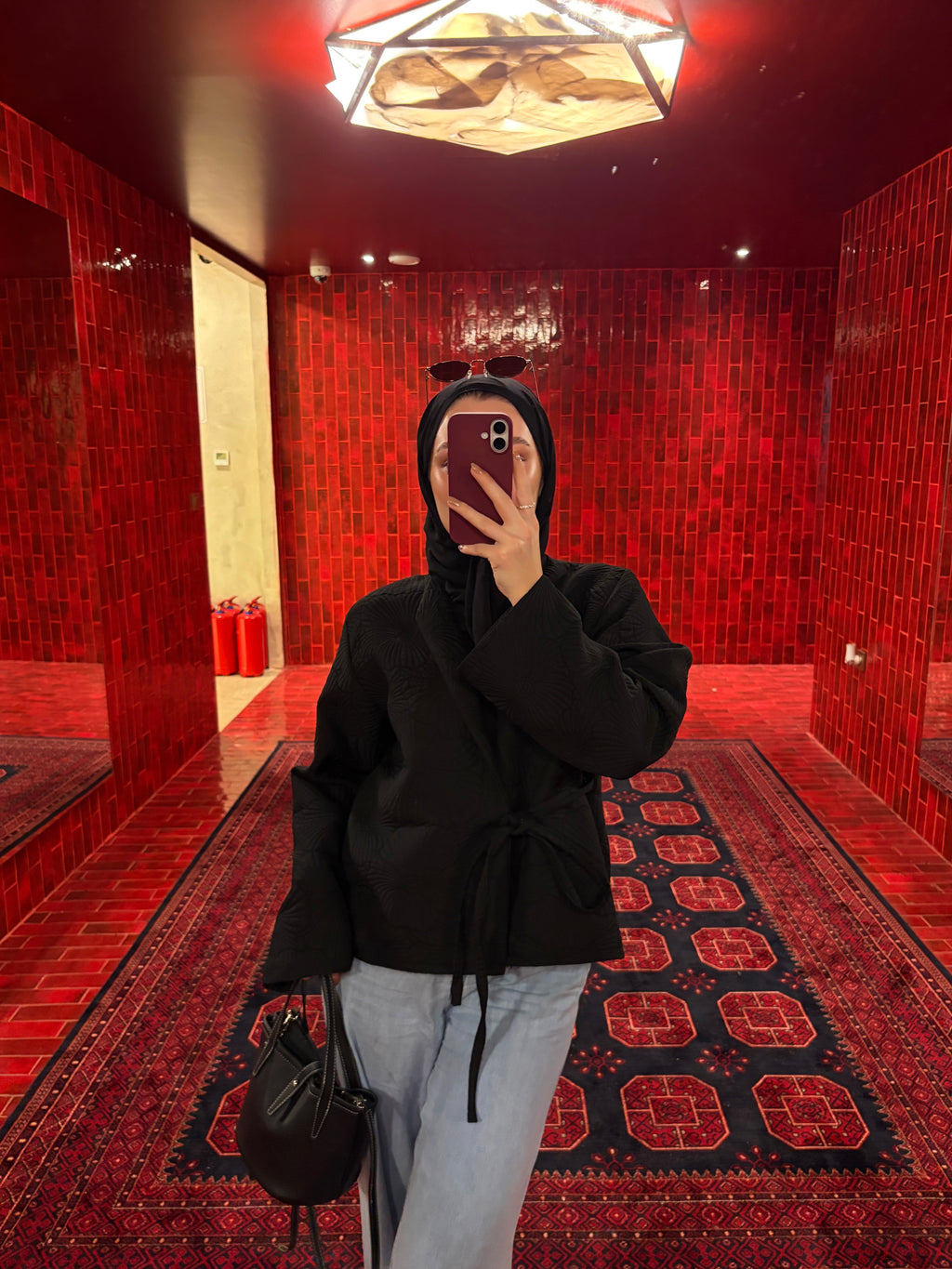 Siyah Desenli Kapitone Ceket